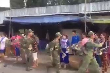 Quân với dân như cá với nước