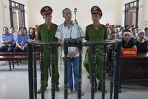 Không được sở hữu đất, con rể đâm bố mẹ vợ tử vong