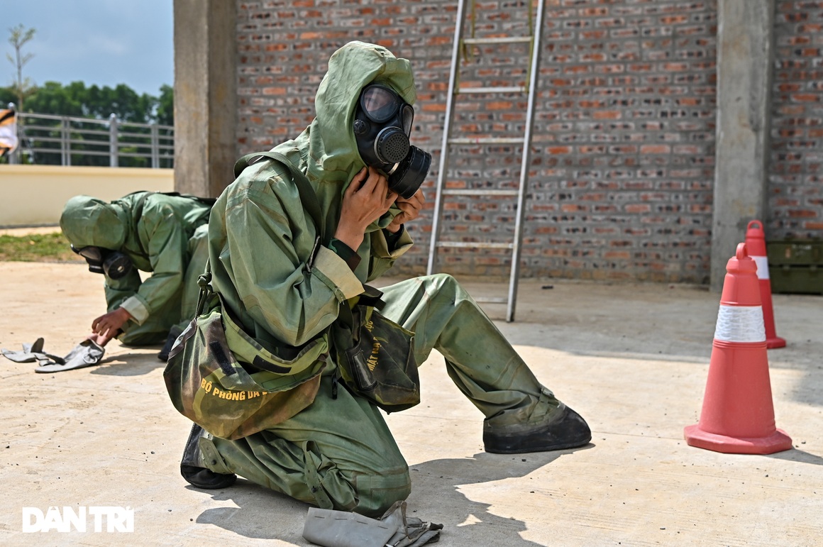 Army Games: Việt Nam toàn thắng chặng 2 tiếp sức nội dung thi Vùng tai nạn - 8 Army Games: Việt Nam toàn thắng chặng 2 tiếp sức nội dung thi Vùng tai nạn - 8