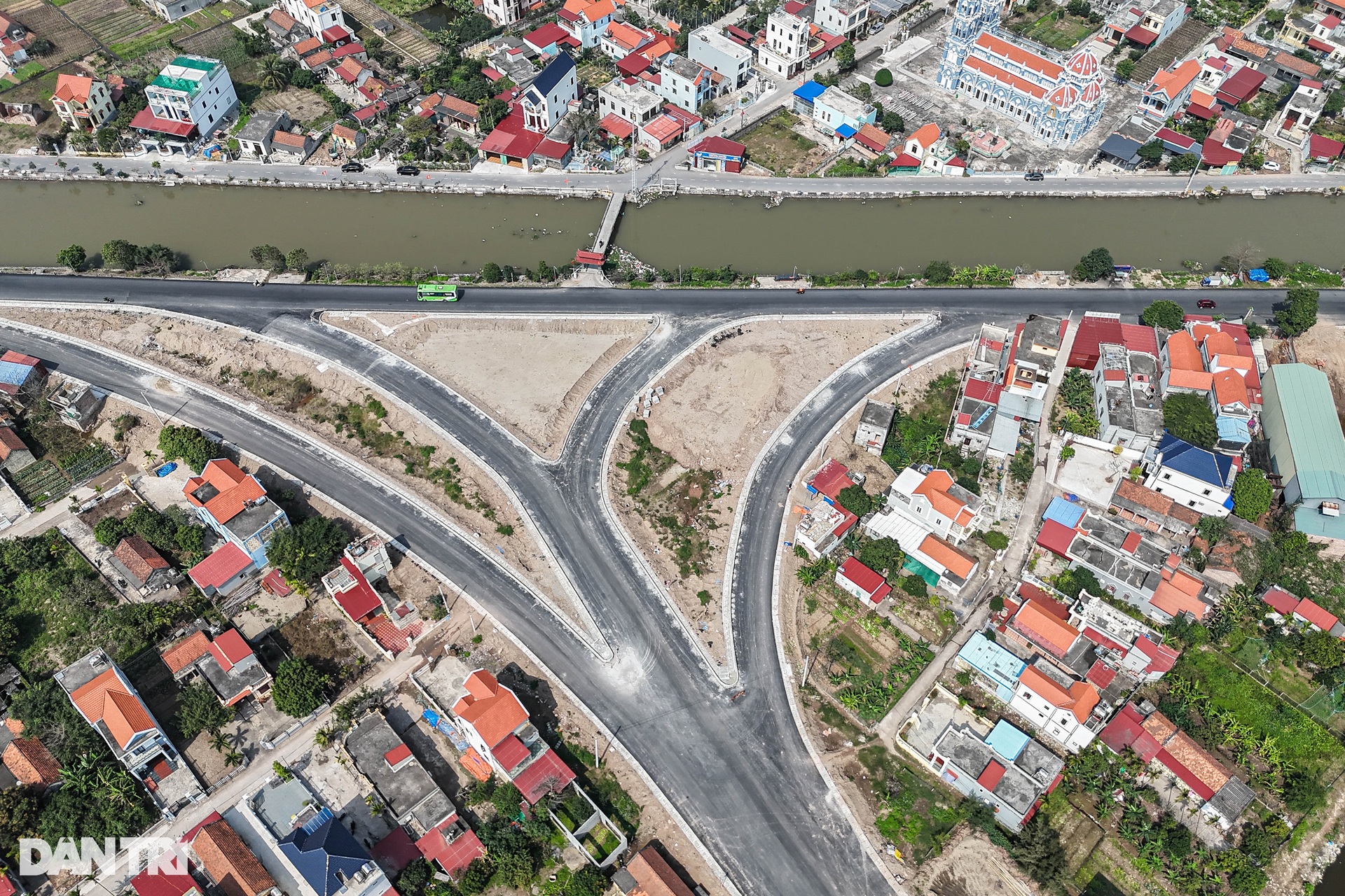 Hình thù tuyến đường bộ ven biển qua Nam Định trị giá gần 2.700 tỷ đồng - 6 Hình thù tuyến đường bộ ven biển qua Nam Định trị giá gần 2.700 tỷ đồng - 6