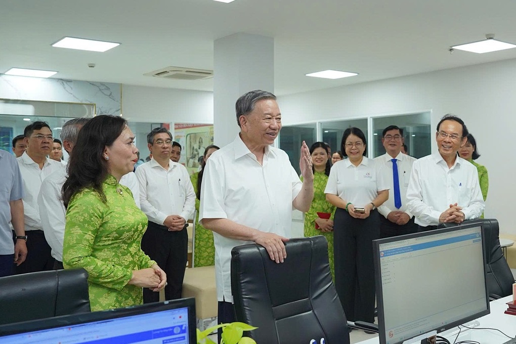 Tổng Bí thư Tô Lâm khảo sát tại TPHCM trước ngày sáp nhập tỉnh, thành - 1 Tổng Bí thư Tô Lâm khảo sát tại TPHCM trước ngày sáp nhập tỉnh, thành