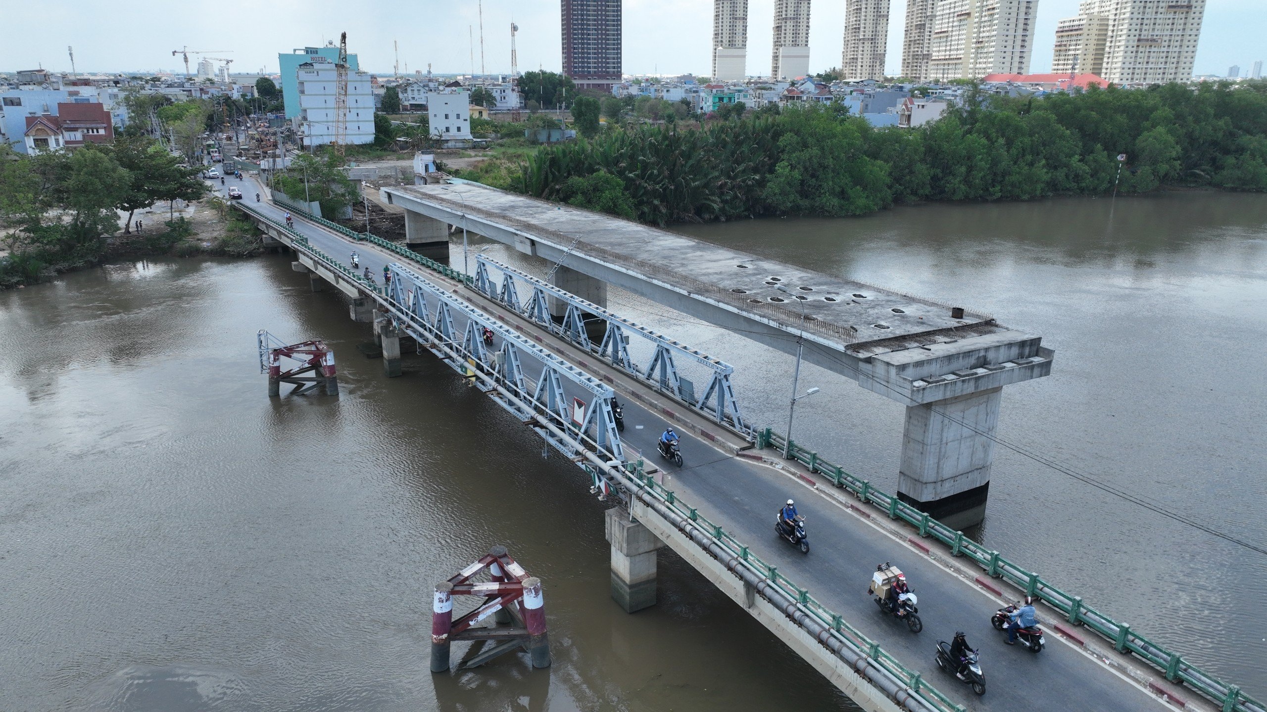 2 cây cầu trăm tỷ ở khu Nam Sài Gòn hoàn thành cuối năm nay - 2