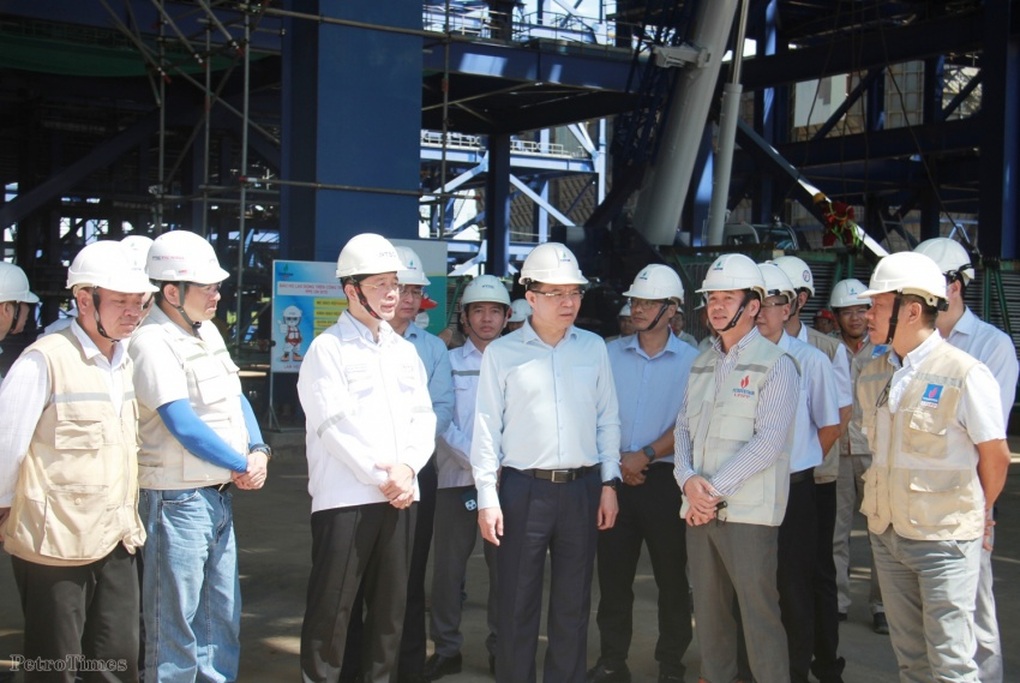Động lực giúp Petrovietnam tăng trưởng 2 con số sau 9 tháng đầu năm 2025 - 4 Động lực giúp Petrovietnam tăng trưởng 2 con số sau 9 tháng đầu năm 2025 - 4