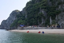 Lộ diện nhiều công trình xây trái phép trên vịnh Hạ Long, Bái Tử Long