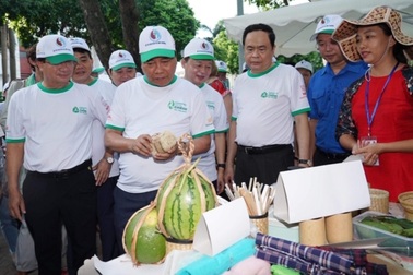 Phấn đấu đến năm 2025, cả nước không sử dụng đồ nhựa dùng một lần