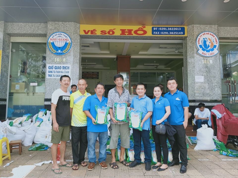 Bạc Liêu: Hỗ trợ gạo tới người có hoàn cảnh khó khăn dịp Rằm tháng 7 - 1 Bạc Liêu: Hỗ trợ gạo tới người có hoàn cảnh khó khăn dịp Rằm tháng 7 - 1