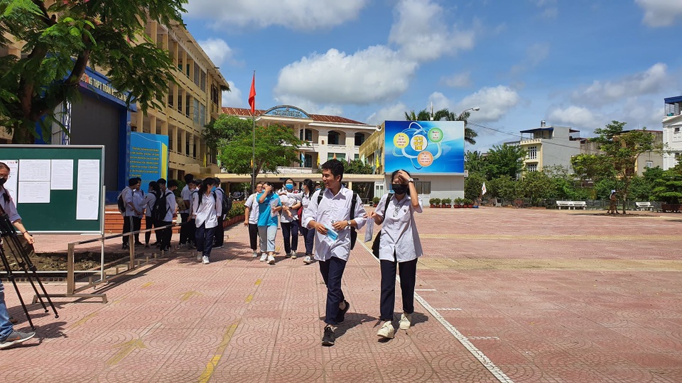 Thí sinh cả nước nói gì về đề nghị luận văn học gây hứng thú? - 10 Thí sinh cả nước nói gì về đề nghị luận văn học gây hứng thú? - 10