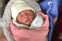 Bỏ bé sơ sinh ở nhà hoang với lời nhắn: "Tôi còn đi học..."