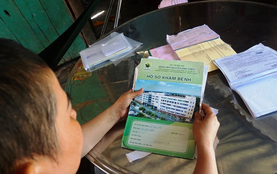 Những mảnh đời bất hạnh trong gia đình tồn tại bằng nghề không tưởng - 2 Những mảnh đời bất hạnh trong gia đình tồn tại bằng nghề không tưởng - 2