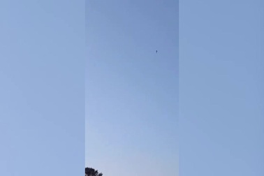 Vật thể bay bí ẩn xuất hiện trên bầu trời nước Mỹ