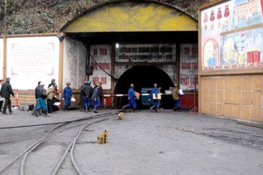 Đưa ra khỏi lò 3 nạn nhân cuối cùng trong vụ cháy khí mê tan