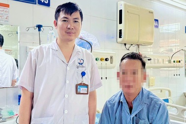 Người đàn ông nhập viện trong tình trạng tím tái sau bữa thủ lợn