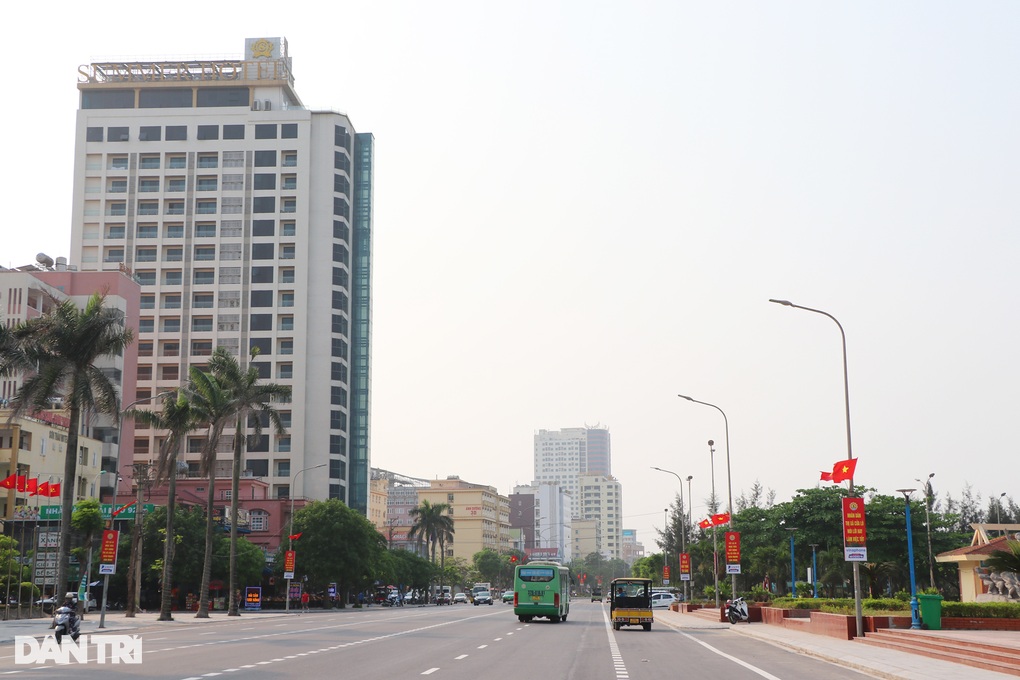 Nhiều khách sạn ở Cửa Lò cháy phòng, xử lý cơ sở không niêm yết giá - 1 Nhiều khách sạn ở Cửa Lò cháy phòng, xử lý cơ sở không niêm yết giá - 1