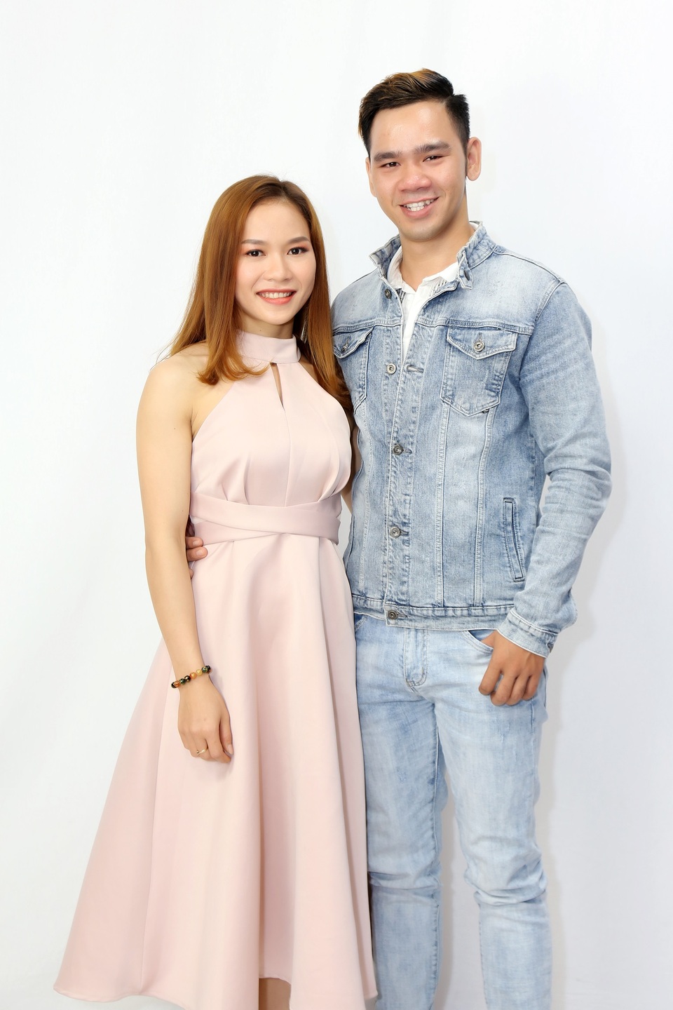 Chuyện cảm động về mối tình “chị em” của cặp đôi làng xiếc - 1 Chuyện cảm động về mối tình “chị em” của cặp đôi làng xiếc - 1