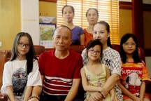 Hành trình "thoát" Covid-19 của một gia đình có 9 người mắc bệnh