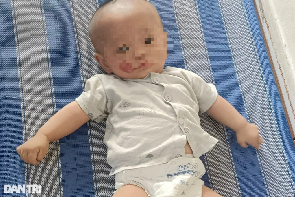 Mẹ chờ chết, cầu xin sự sống cho 2 con gái mắc bệnh hiểm nghèo - 1 Mẹ chờ chết, cầu xin sự sống cho 2 con gái mắc bệnh hiểm nghèo - 1