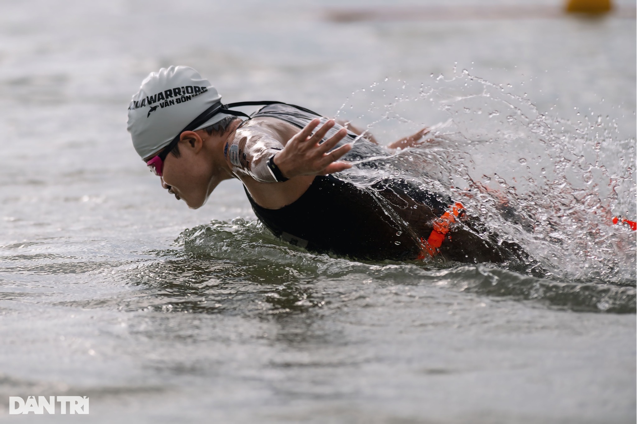 View - VĐV Kim Cương về Nhất giải Aquathlon Warriors Van Don 2024 | Báo Dân trí