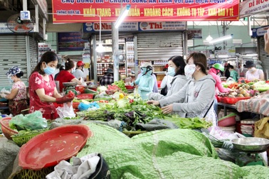 Đà Nẵng: Mở lại chợ, cửa hàng tạp hóa, các quầy cách nhau ít nhất 5 mét