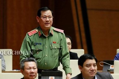 “Nắng nóng 39, 40 độ mà bị cắt điện nước thì ai chịu nổi!?”