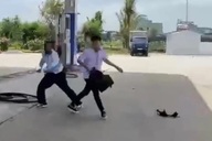 Học sinh lớp 12 bị đâm tử vong: Nhà trường từng nhận được phản ánh bạo lực?