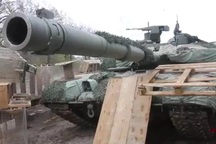 Nghi vấn Nga đưa siêu tăng "sát thủ chiến trường" T-90M tới Ukraine