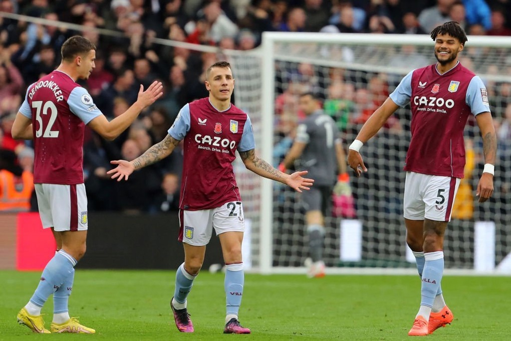 Man Utd thua đau đớn trên sân Aston Villa - 1 Man Utd thua đau đớn trên sân Aston Villa - 1