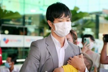 Công Phượng ẵm con về TPHCM, chuẩn bị cho AFC Champions League