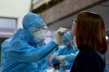 Dự kiến 3 nhóm đối tượng thực hiện "hộ chiếu vắc xin"