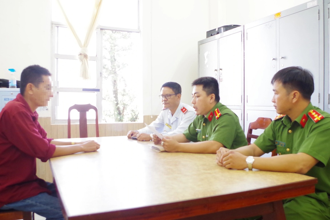 Vụ tố bị ép tham quan miệt vườn: Xử phạt lái tàu nhũng nhiễu du khách - 1 Vụ tố bị ép tham quan miệt vườn: Xử phạt lái tàu nhũng nhiễu du khách - 1