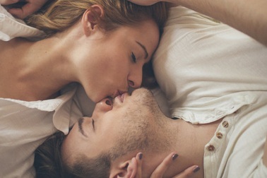 5 điều chuyên gia tình dục cho rằng bạn nên làm nhiều hơn