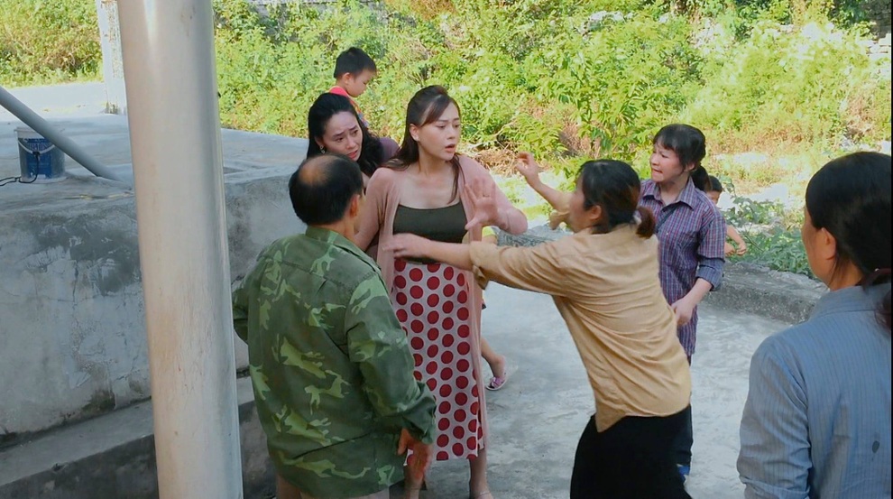 Giữa bão sao kê, khán giả hiến kế cứu bà Xuân Hương vị tình thân - 7 Giữa bão sao kê, khán giả hiến kế cứu bà Xuân Hương vị tình thân - 7