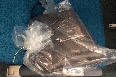 Khách đi máy bay đãng trí bỏ quên 300 triệu đồng