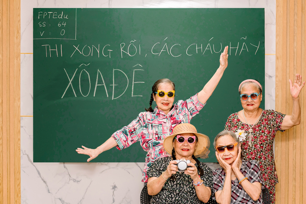 Dí dỏm với bộ ảnh động viên sĩ tử mùa thi từ các ông bà ở viện dưỡng lão - 1 Dí dỏm với bộ ảnh động viên sĩ tử mùa thi từ các ông bà ở viện dưỡng lão - 1