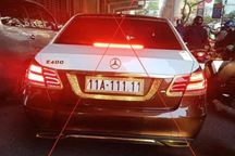 Xôn xao ô tô Mercedes E400 gắn biển ngũ quý 1 chạy trên phố Hà Nội