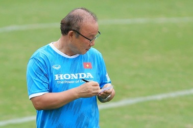 Báo Trung Quốc vô tình… hiến kế cho HLV Park Hang Seo