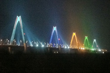 Nhiều doanh nghiệp muốn góp tiền bắn pháo hoa ở bãi giữa sông Hồng