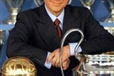 Berlusconi trở lại thành Milan