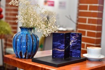 Điện thoại gập ba đầu tiên trên thế giới ra mắt thị trường quốc tế