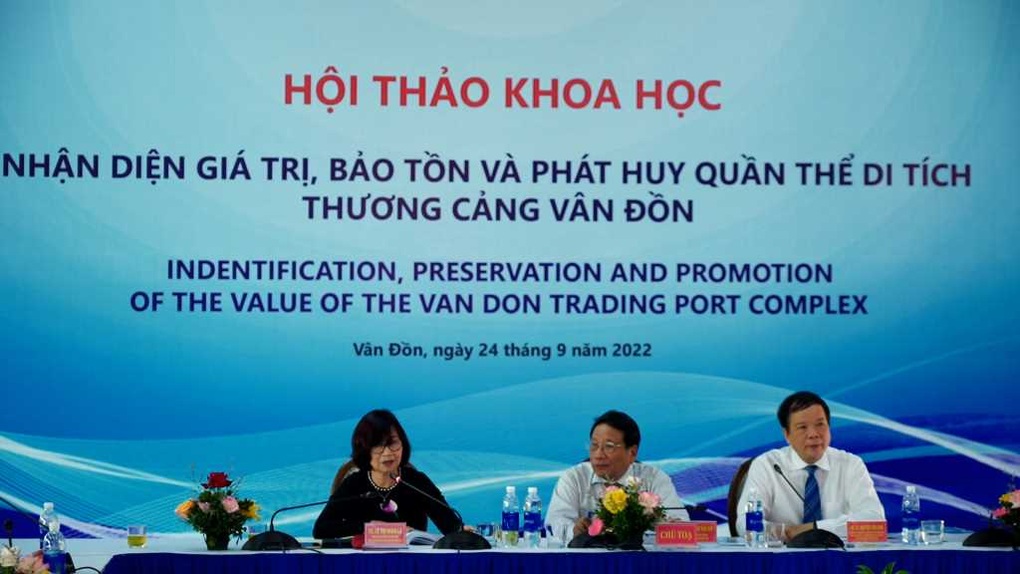 Thương cảng cổ Vân Đồn được đề nghị xếp hạng di tích quốc gia đặc biệt - 4 Thương cảng cổ Vân Đồn được đề nghị xếp hạng di tích quốc gia đặc biệt - 4