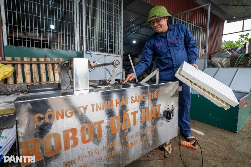 Những nông dân không bằng cấp, sáng chế máy móc đi 5 châu - 17 Những nông dân không bằng cấp, sáng chế máy móc đi 5 châu - 17