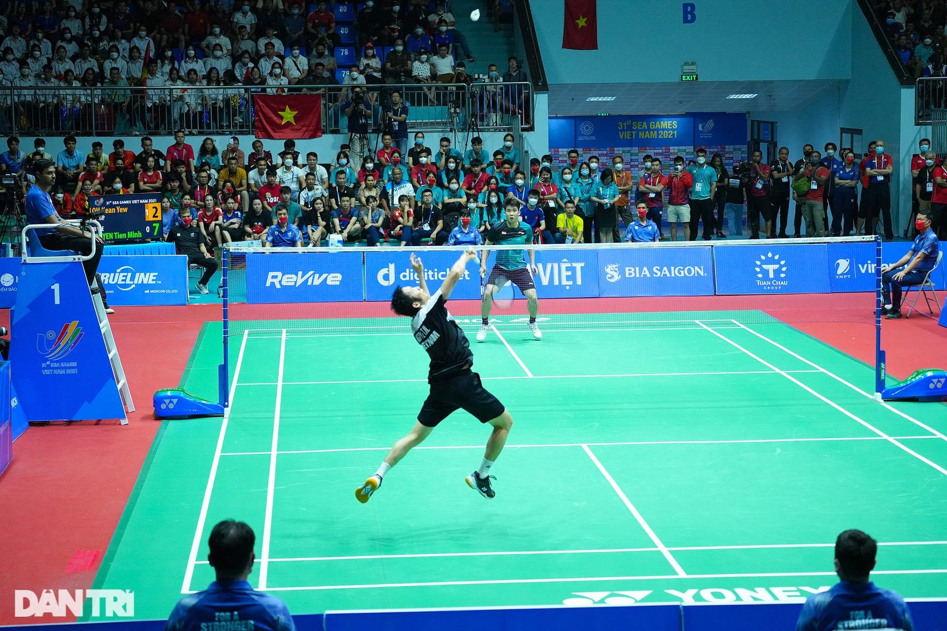 Trận đấu nghẹt thở giữa Nguyễn Tiến Minh và đương kim vô địch thế giới - 2