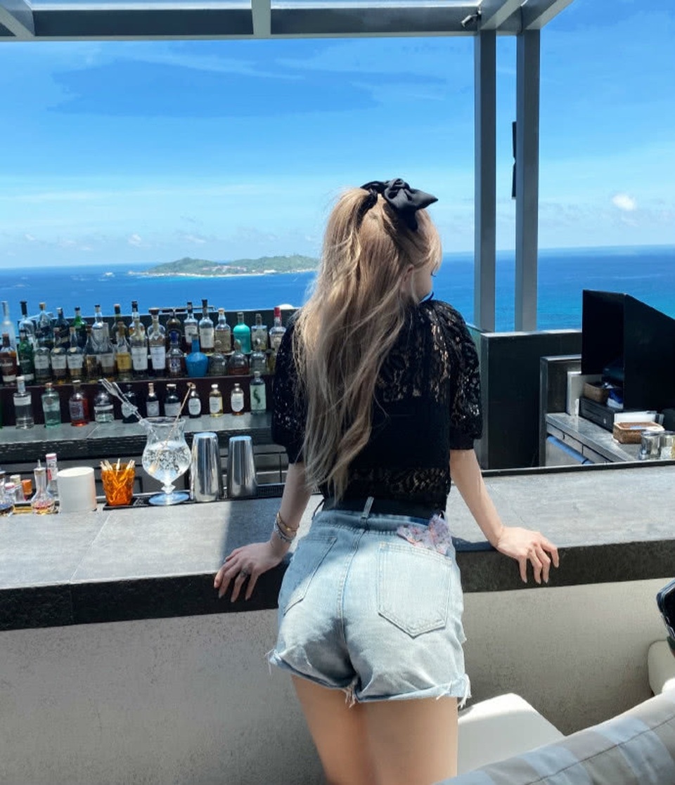 Bạn gái cũ “làm ăn phát đạt” sau khi tố La Chí Tường ngoại tình - 7 Bạn gái cũ “làm ăn phát đạt” sau khi tố La Chí Tường ngoại tình - 7