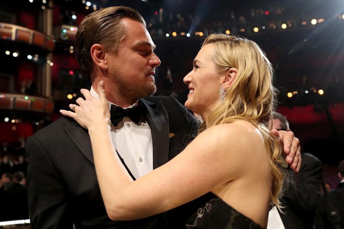 Kate Winslet khóc không nín được khi gặp lại Leonardo DiCaprio - 3 Kate Winslet khóc không nín được khi gặp lại Leonardo DiCaprio - 3