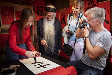 Xin chữ ngày xuân