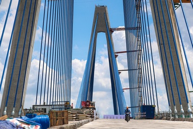 Cầu Mỹ Thuận 2 hợp long nối đôi bờ sông Tiền