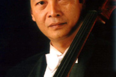 “Quản lý dàn nhạc cũng như... biểu diễn!”