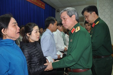 Thăm hỏi, động viên và hỗ trợ 22 gia đình cán bộ, chiến sĩ Đoàn 337 hy sinh