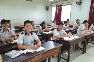 TPHCM: Cán bộ coi thi bị cướp giật giữa đường phải ngưng nhiệm vụ