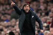 Chelsea thách thức "Bày cáo", Conte sẽ thoát "cửa tử"?