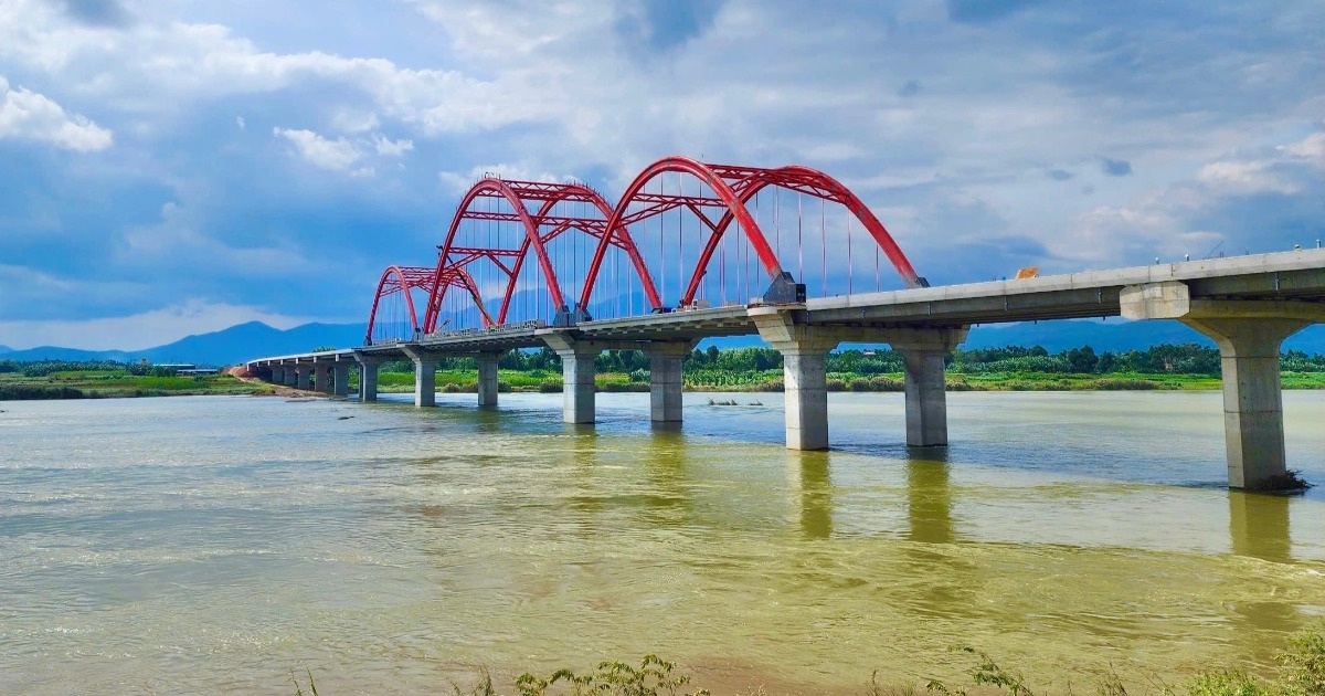 Cầu 850 tỷ đồng sắp hoàn thành bất ngờ gặp "trục trặc" vì cái tên